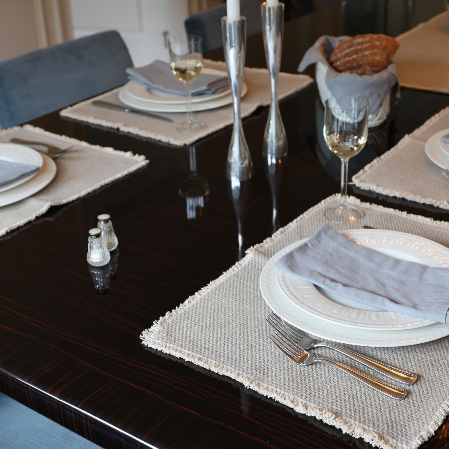 Chic Woven Placemats Set of 4 by DECOR WORKS – Elegant Table Decor for Living & Dining Room, Durable Place Mats Table Mats for Dining Room & Kitchen, Farmhouse Cloth Place Mats