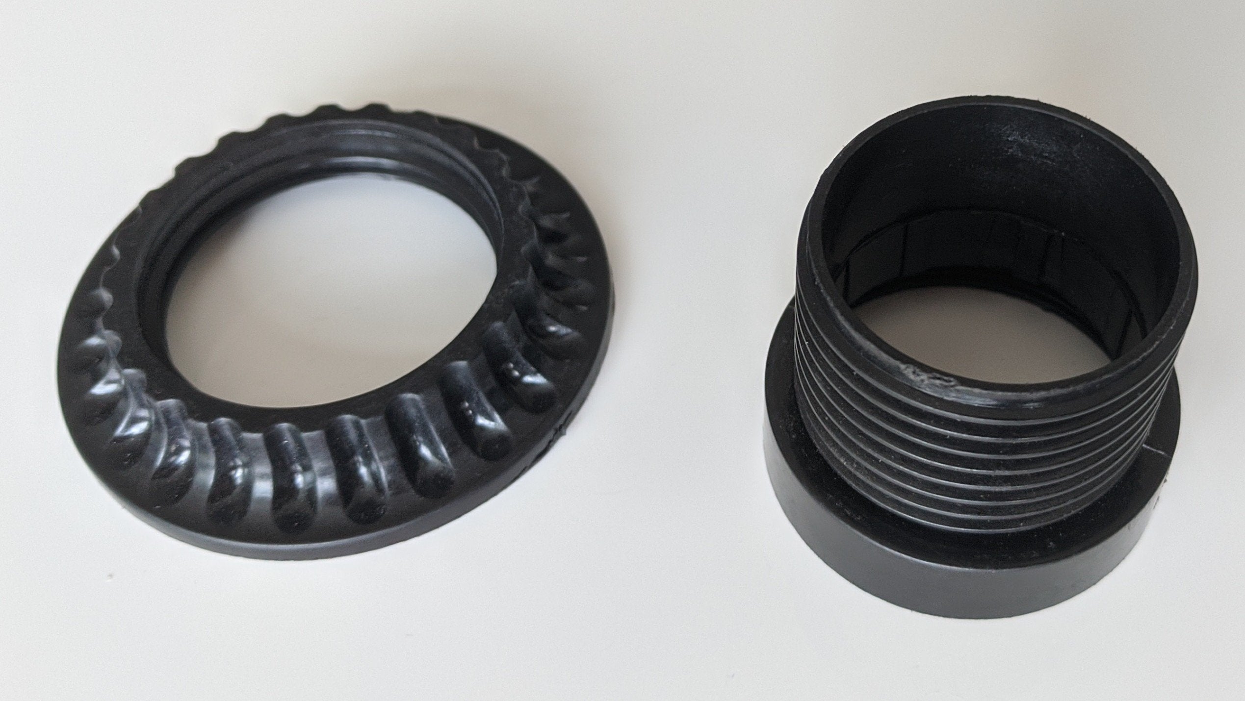 Lamp socket Housing with socket nut.